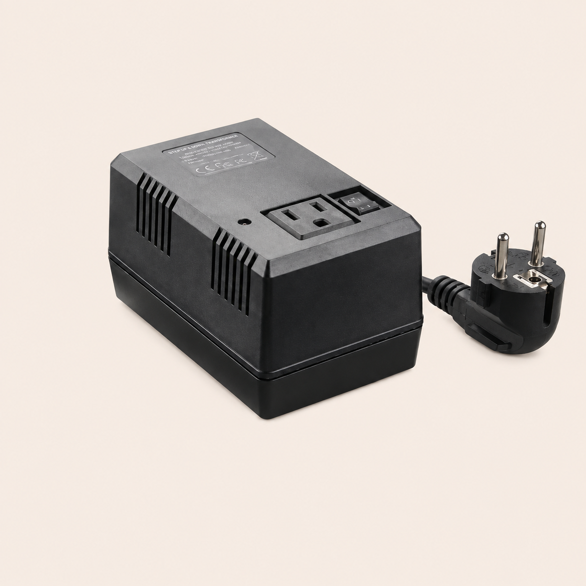 100W Step-Down Voltage Converter – 220V to 110V Grounded Travel Converter