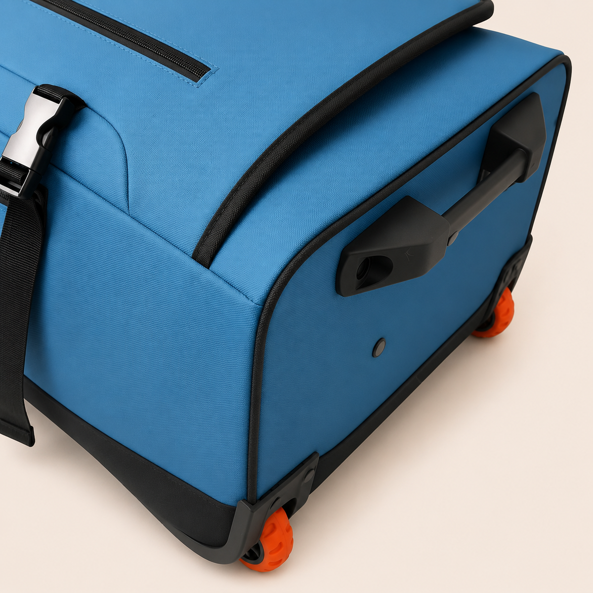 Trek 2.0 Medium Rolling Duffel