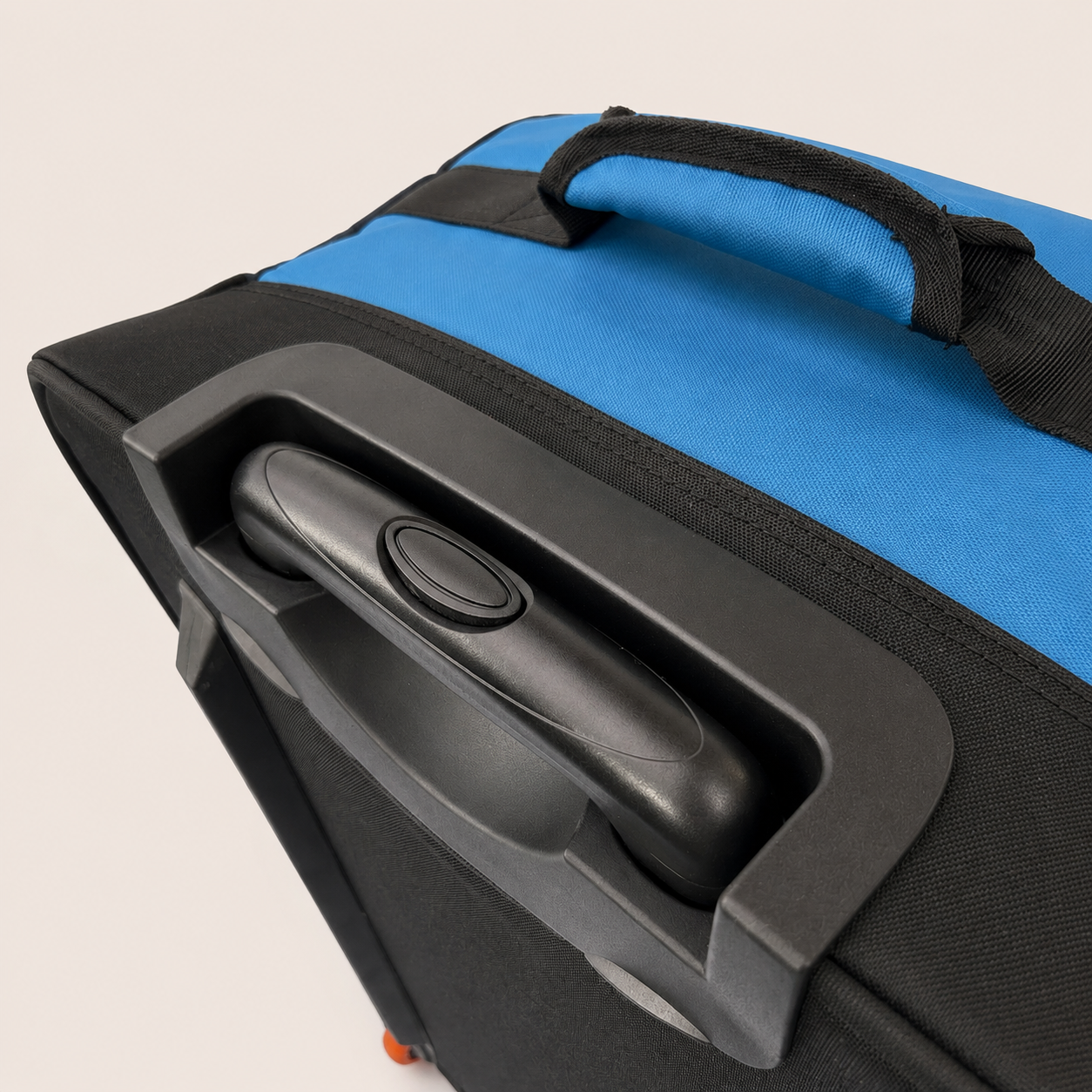 Trek 2.0 Large Rolling Duffel